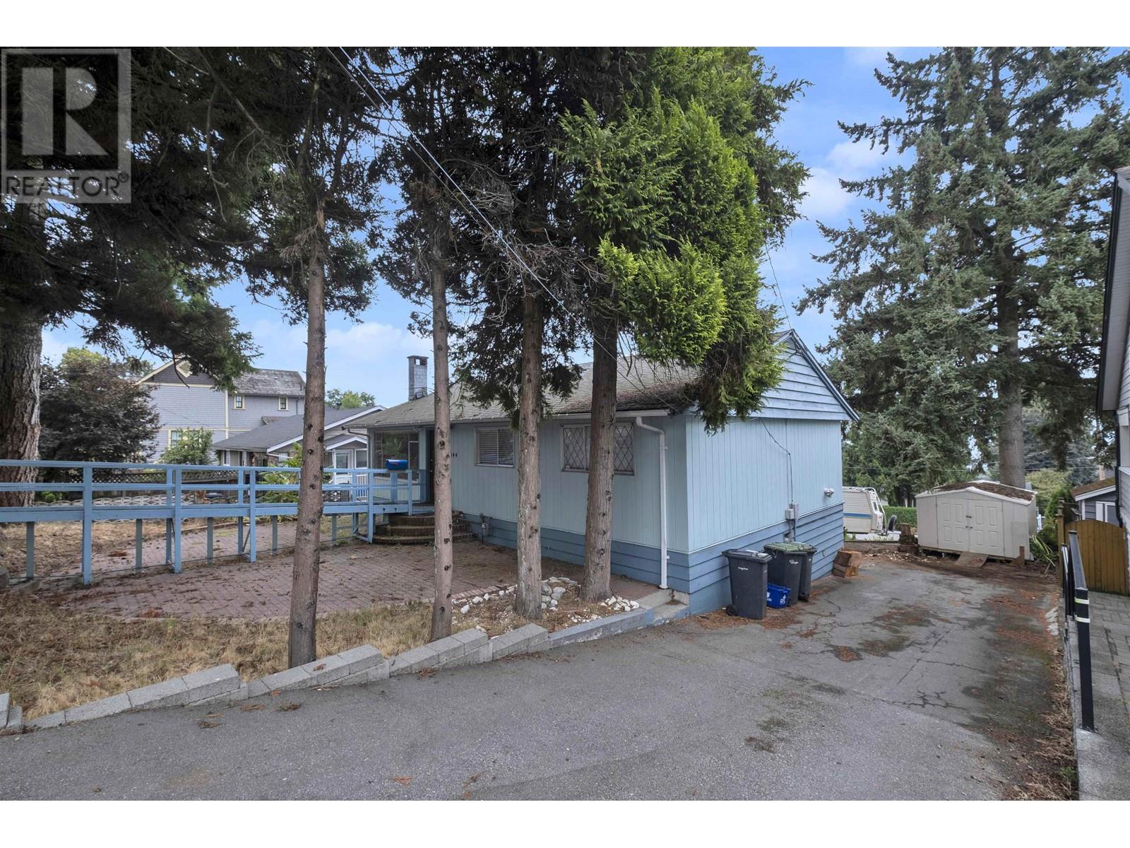 Photo 2 of 1144 Rochester Avenue, Coquitlam BC