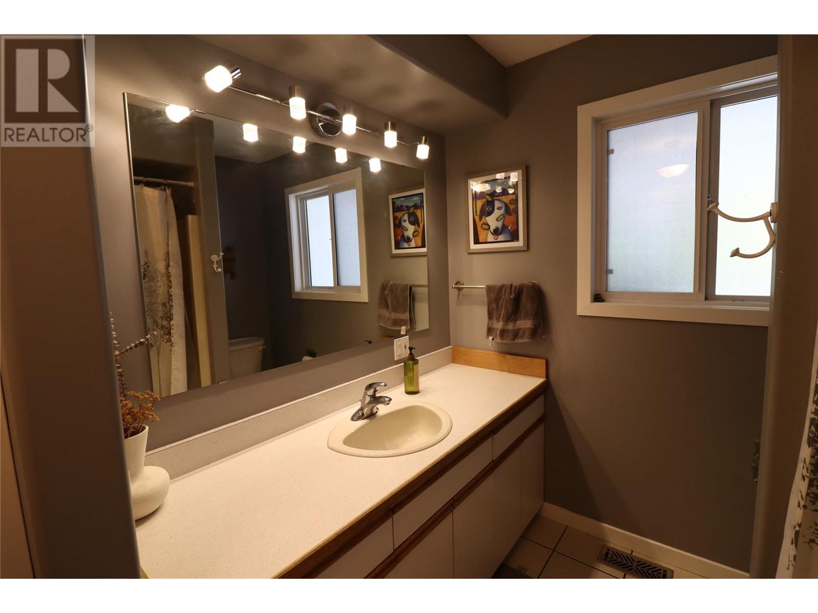 Photo 1 of 425 Pemberton Terrace, Kamloops BC