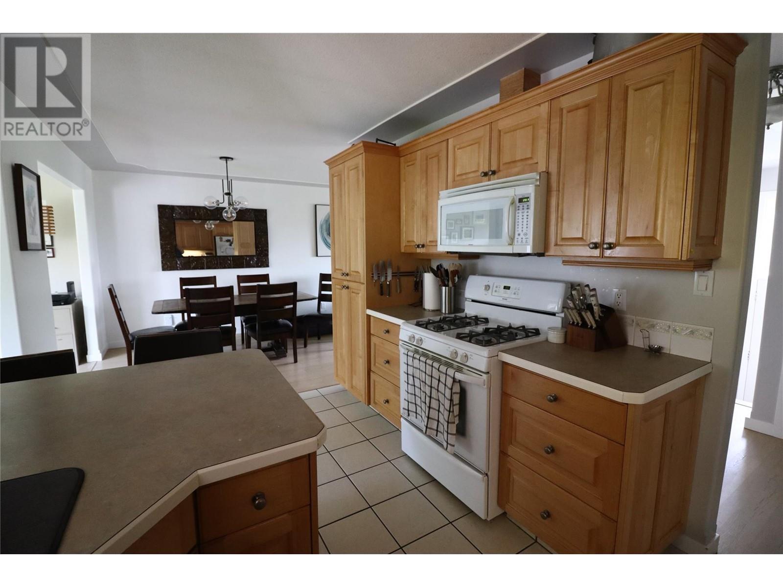Photo 20 of 425 Pemberton Terrace, Kamloops BC
