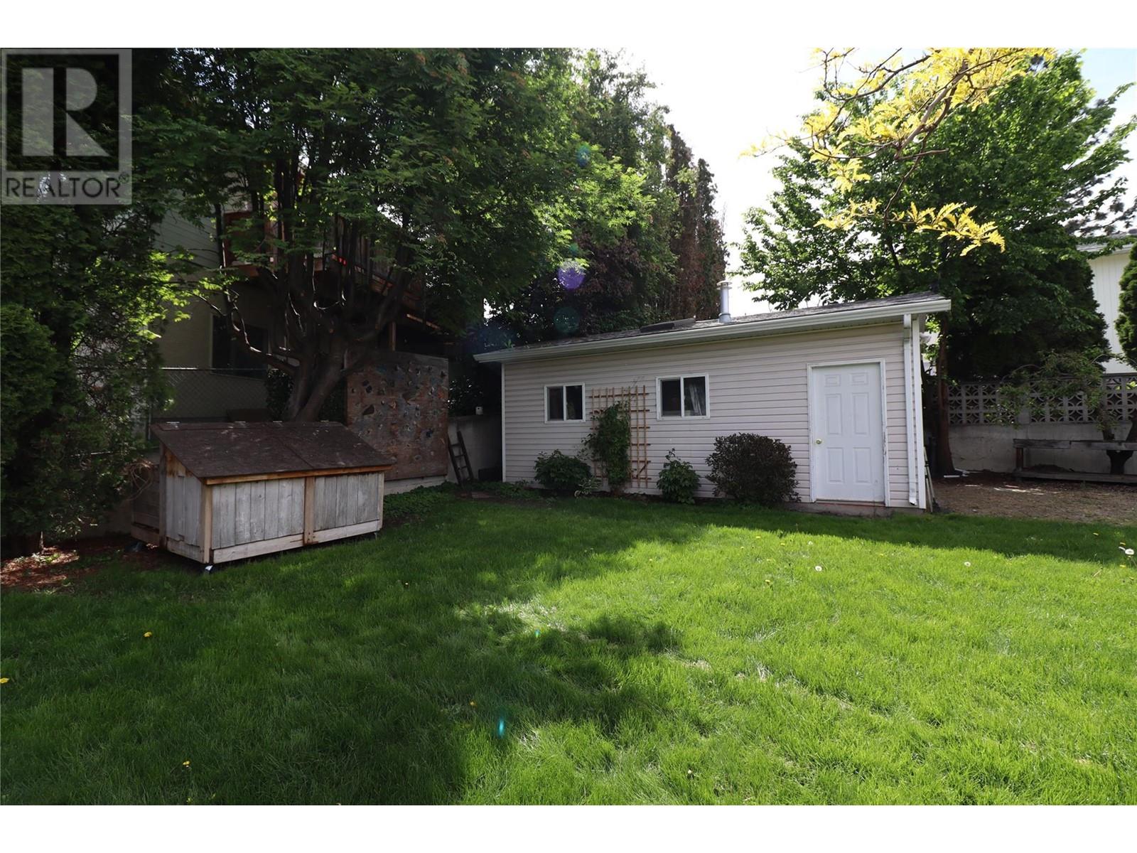 Photo 22 of 425 Pemberton Terrace, Kamloops BC