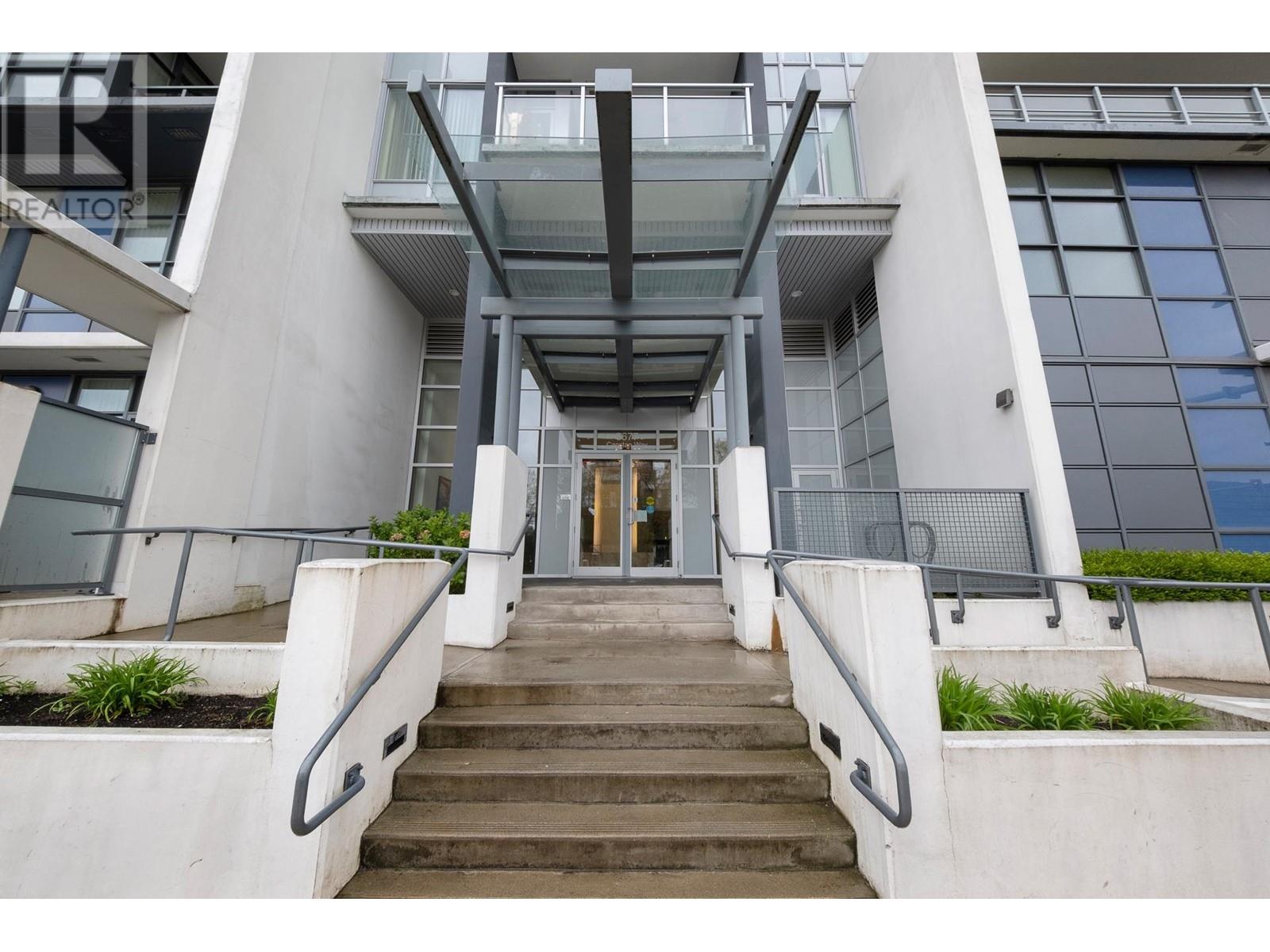 #604-8677 CAPSTAN Way, Richmond