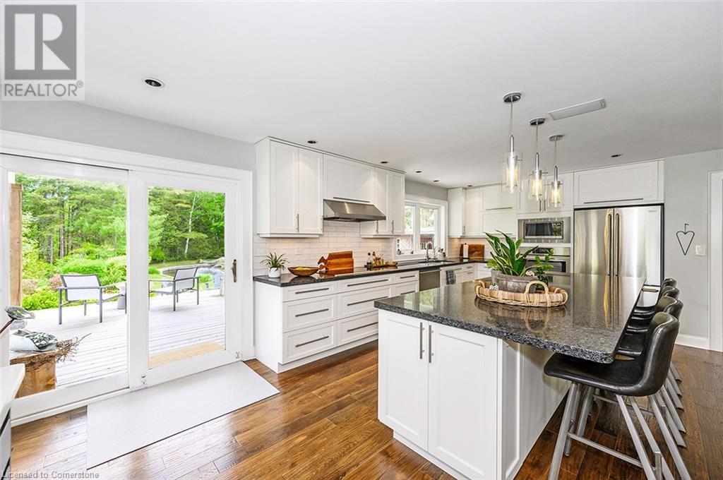 Photo 10 of 8495 Appleby Line, Milton ON