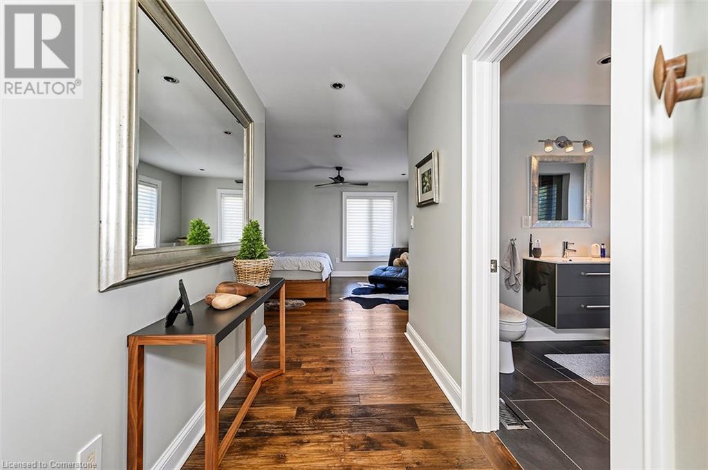 Photo 18 of 8495 Appleby Line, Milton ON