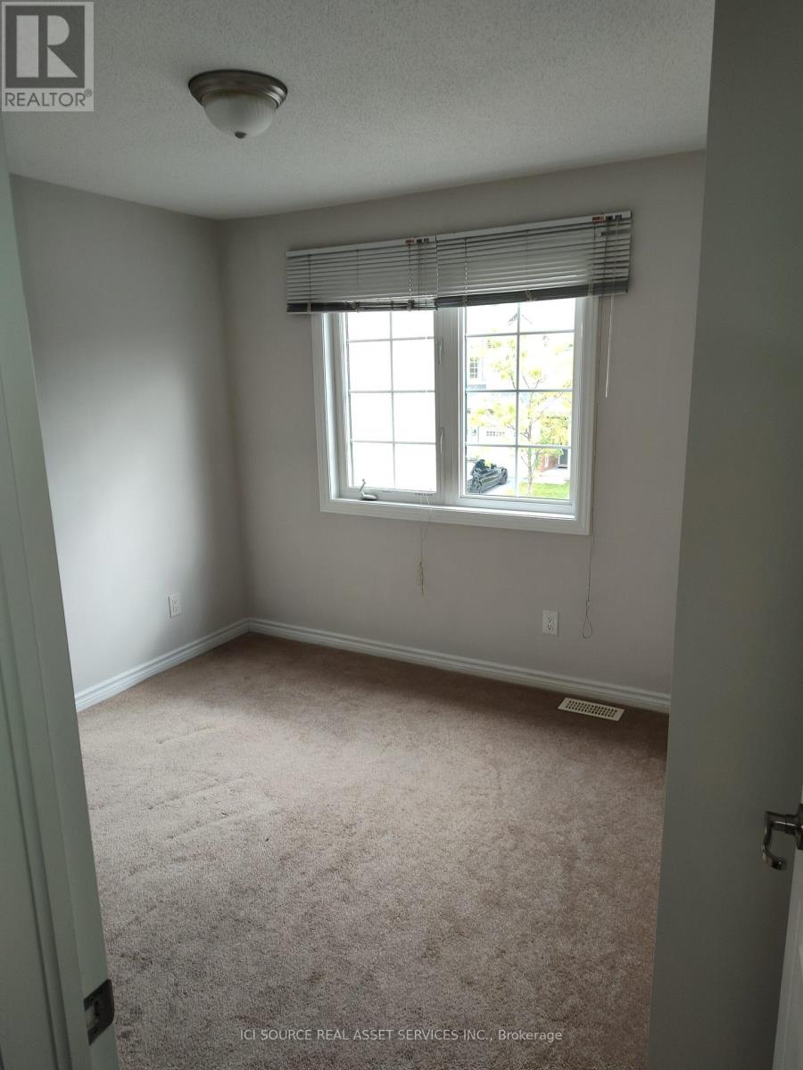 Photo 7 of 202 Conifer Creek Circle, Ottawa ON