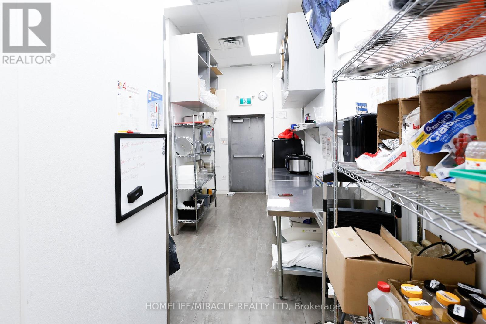 Photo 41 of B 9 1374 South Service Road, Hamilton ON