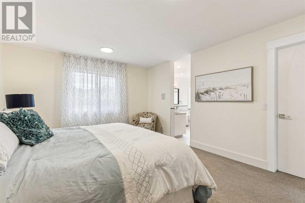 Single Family House for Sale in  Signature Close SW Signal Hill Calgary 