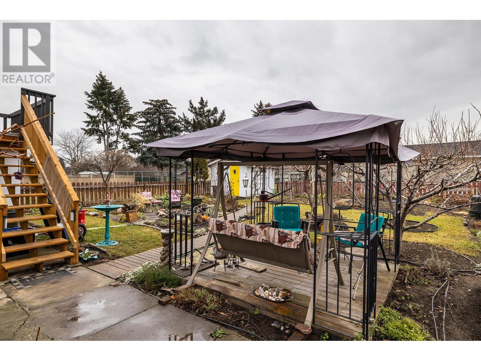  1347 Springfield Road, Kelowna