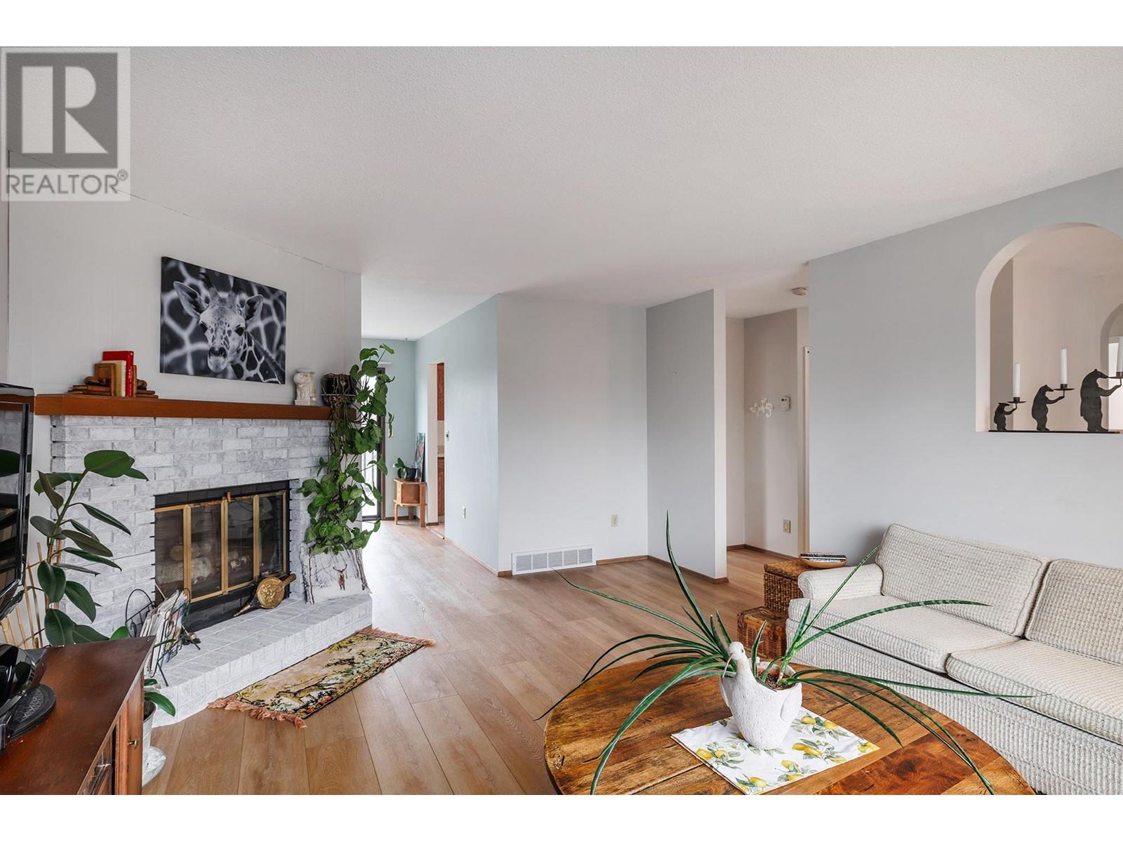  1347 Springfield Road, Kelowna