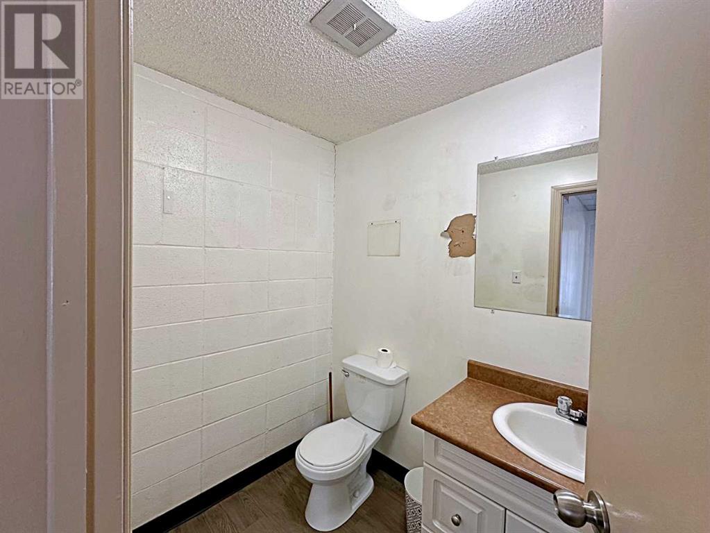 8127 Fraser Avenue, Fort McMurray, Alberta