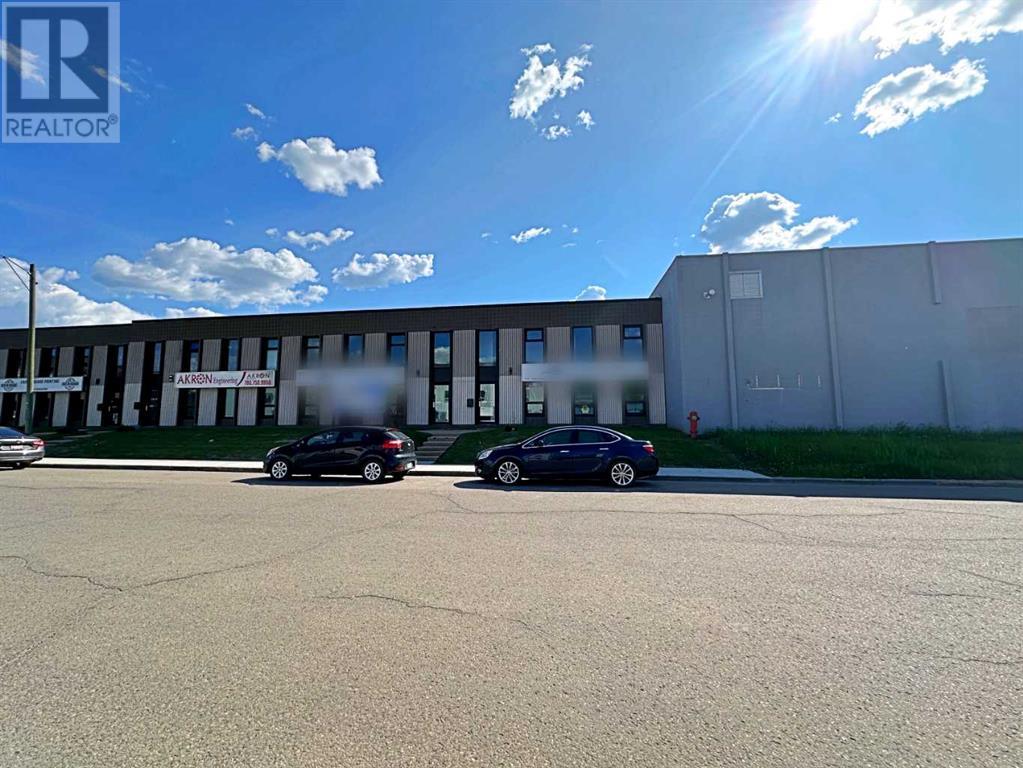 8127 Fraser Avenue, Fort McMurray, Alberta