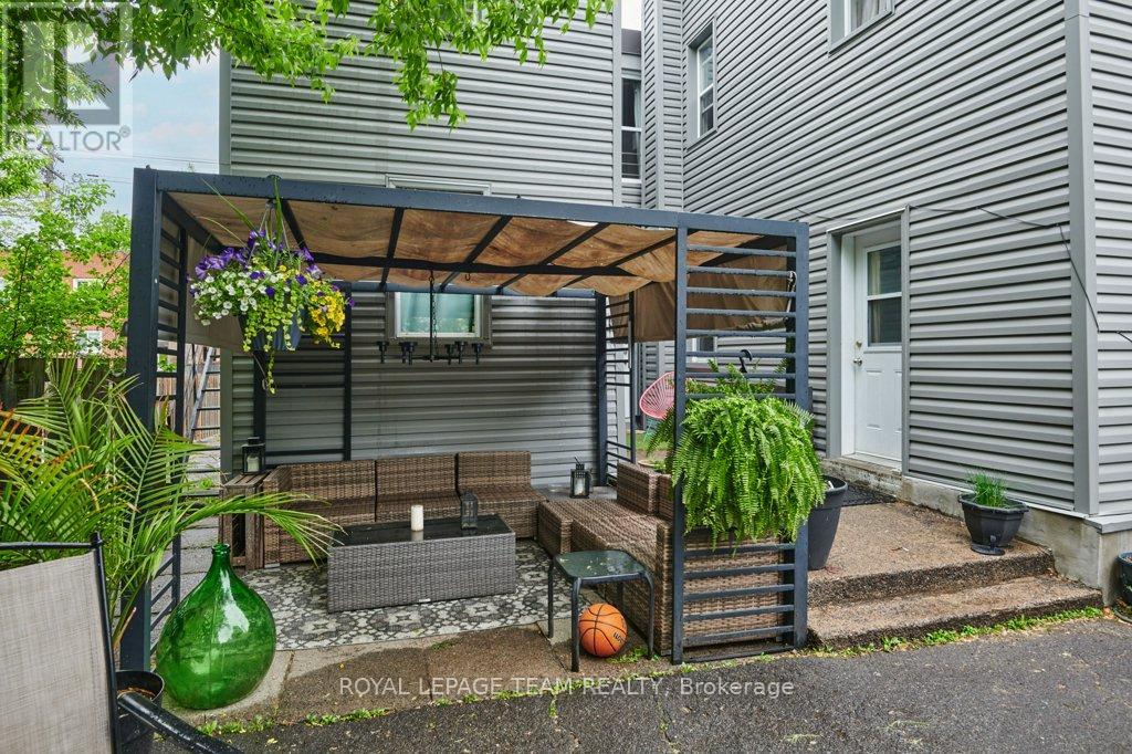 Photo 35 of 62 Laurel Street, Ottawa ON