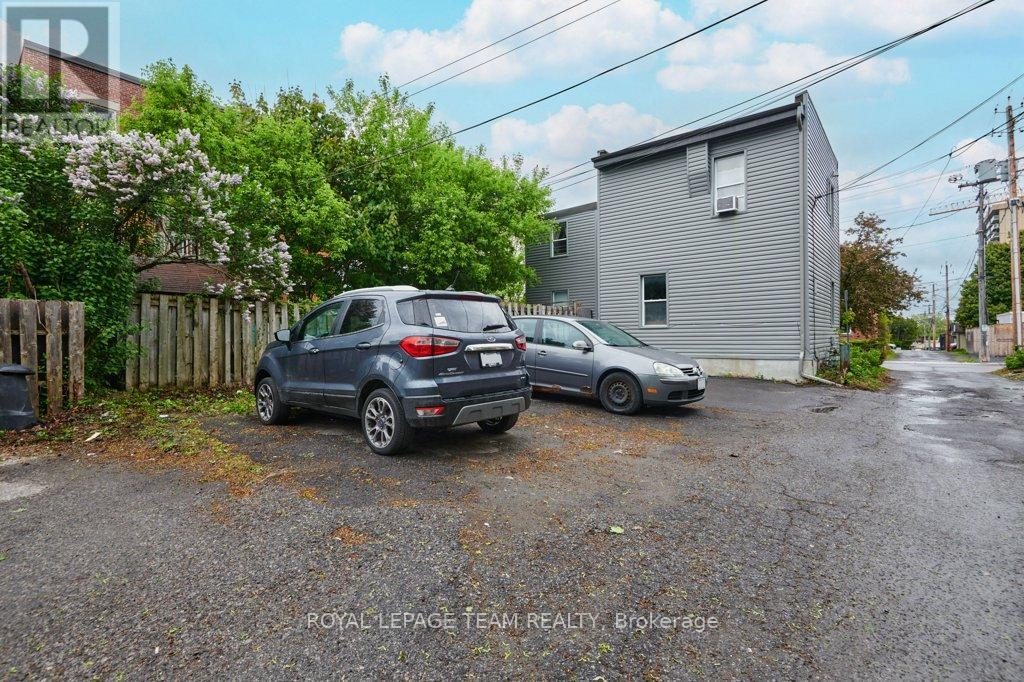 Photo 9 of 62 Laurel Street, Ottawa ON