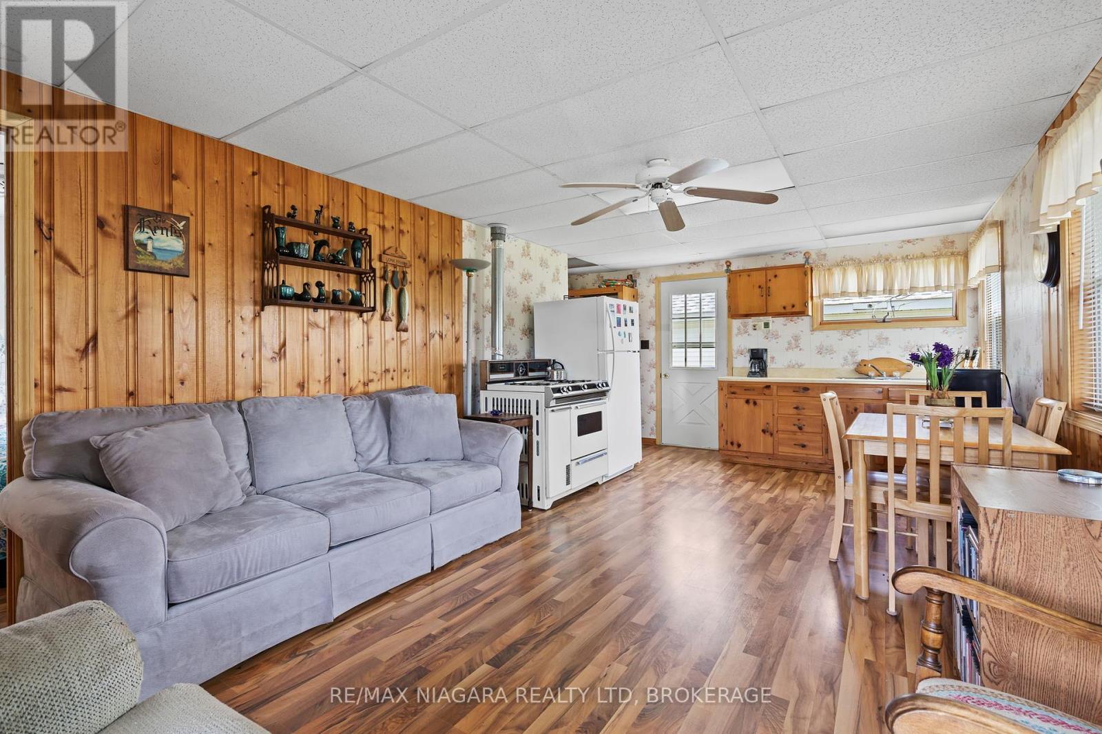 Photo 49 of 12807 12815 Lakeshore Road, Wainfleet ON