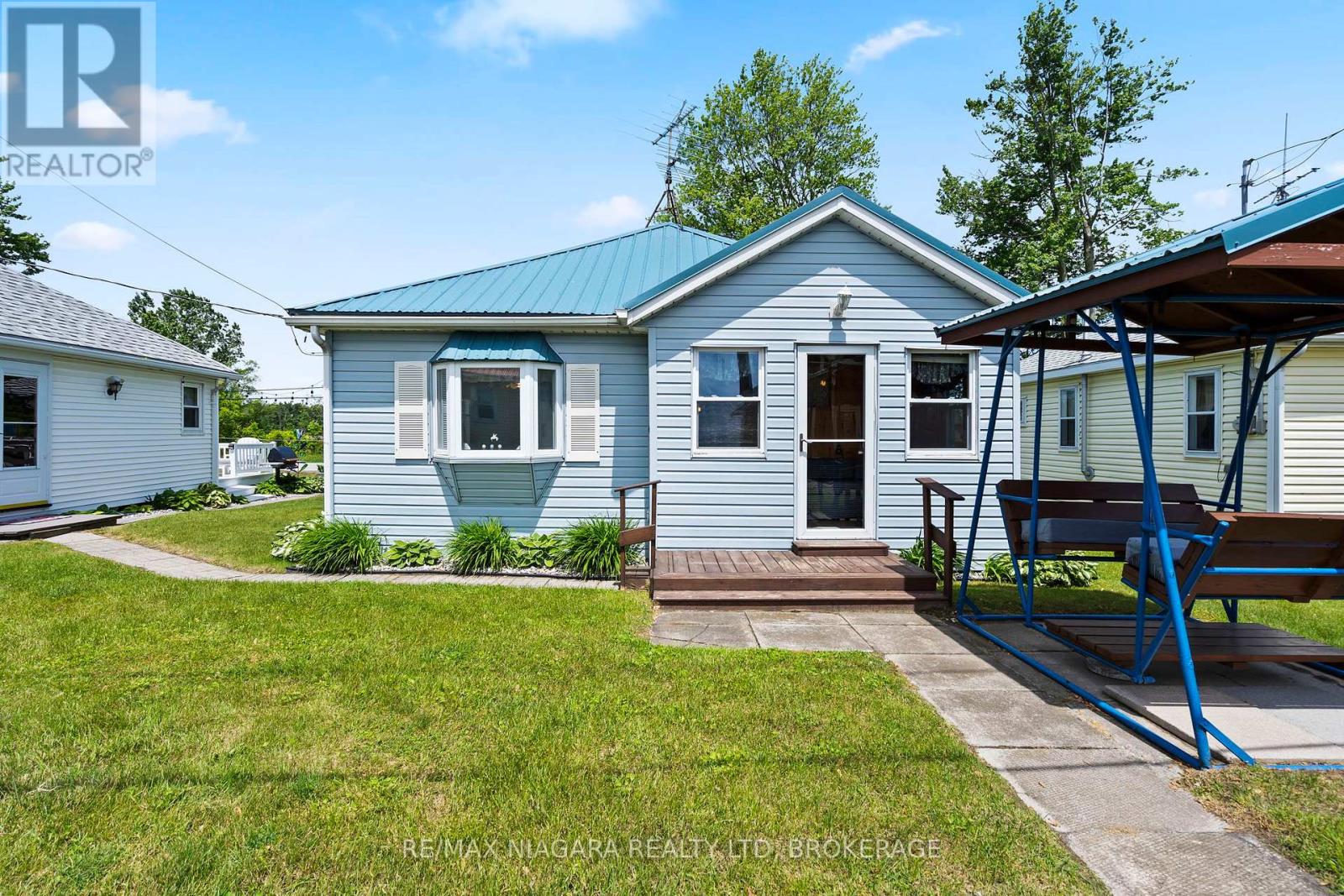Photo 2 of 12807 12815 Lakeshore Road, Wainfleet ON