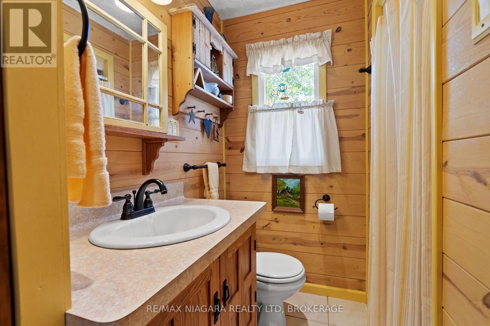 Photo 9 of 12807 12815 Lakeshore Road, Wainfleet ON