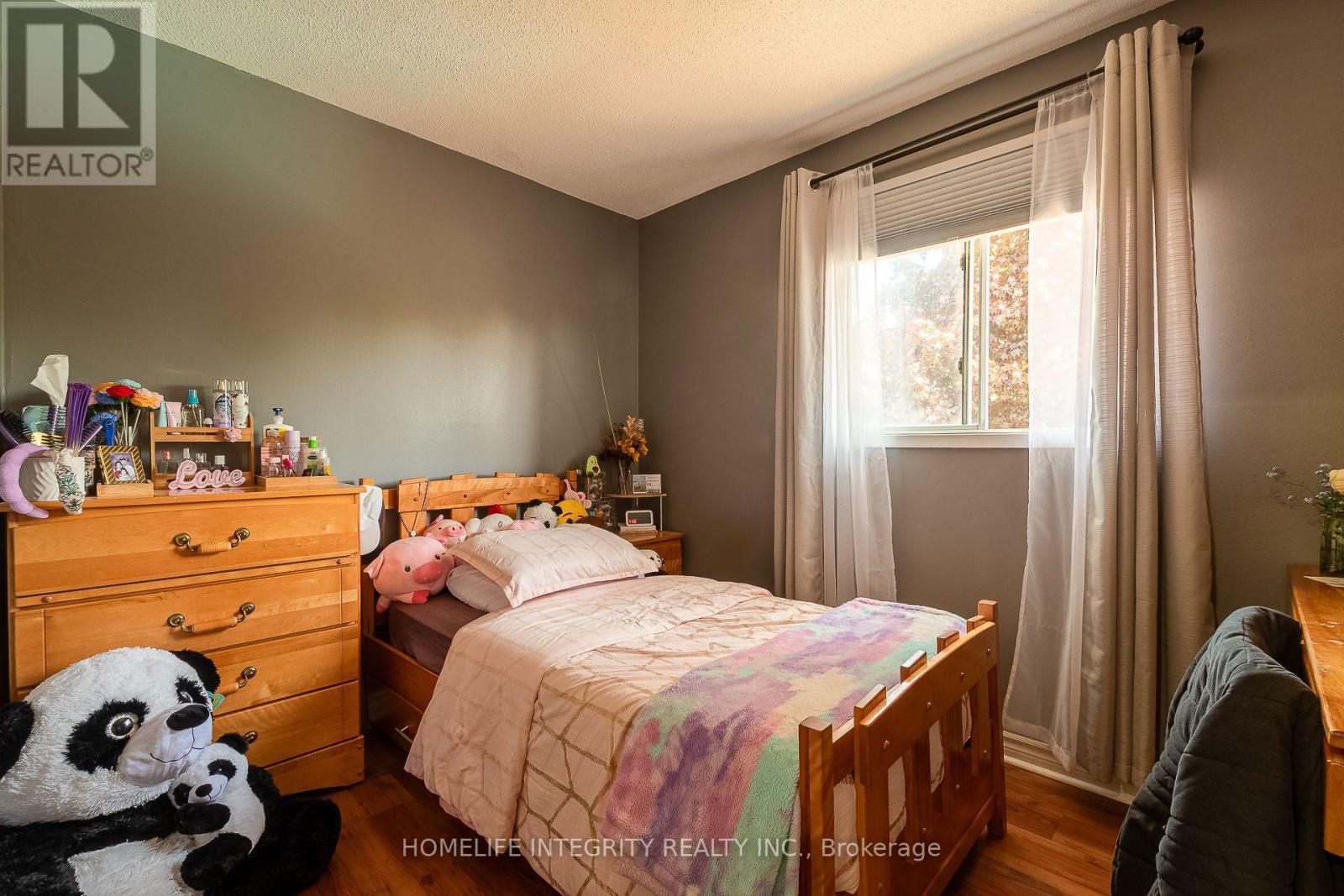 Photo 17 of 115 Beattie Avenue, New Tecumseth ON
