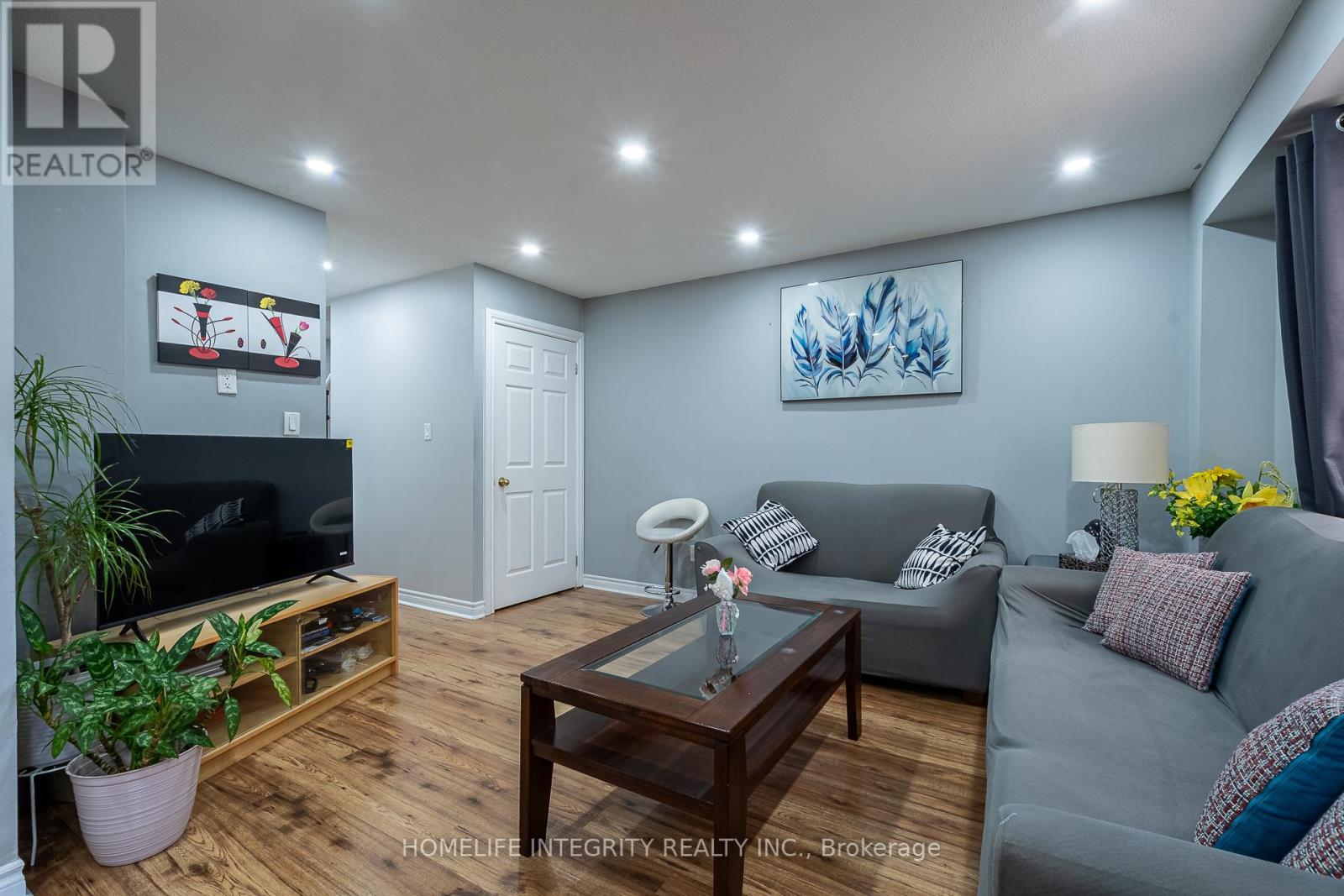 Photo 7 of 115 Beattie Avenue, New Tecumseth ON