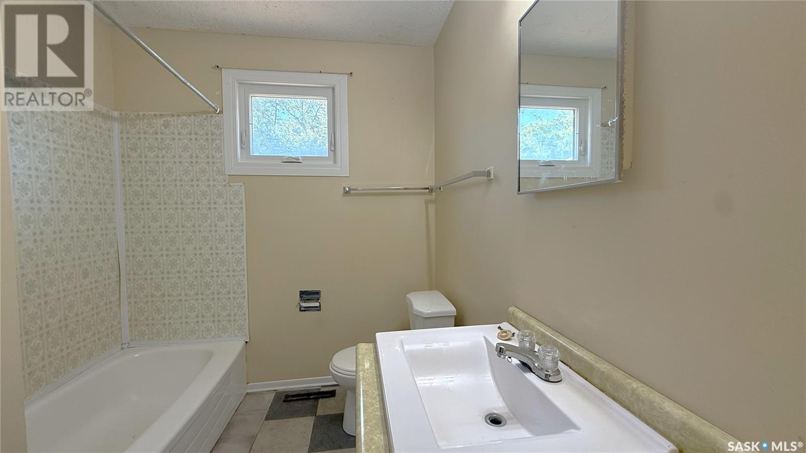 Photo 6 of 1752 110th Street, North Battleford SK