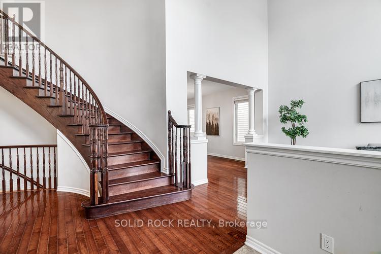 Entrance with 18-foot soaring ceiling