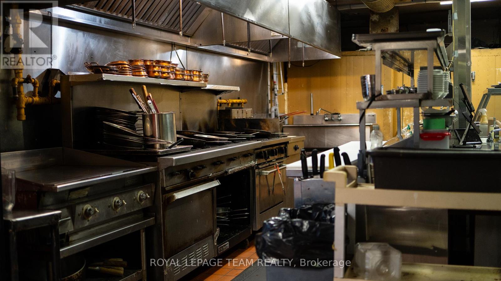 Photo 43 of 33 39 Clarence Street, Ottawa ON