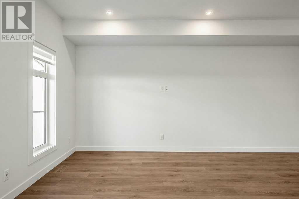 Single Family House for Sale in   th Avenue SW West Springs Calgary 