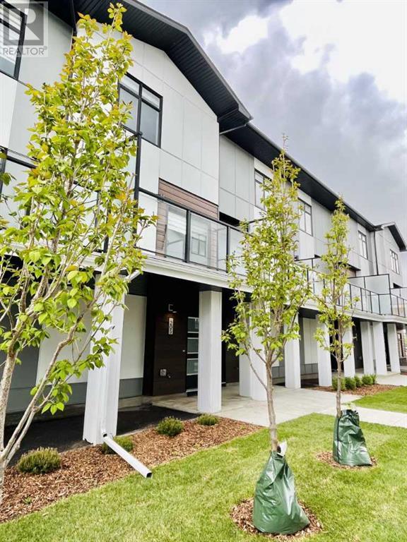 Single Family House for Sale in   th Avenue SW West Springs Calgary 