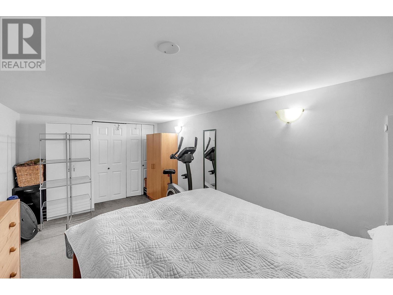 Photo 15 of 275 W King Edward Avenue, Vancouver BC