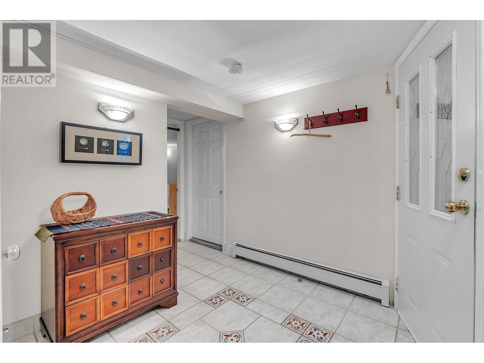Photo 7 of 275 W King Edward Avenue, Vancouver BC