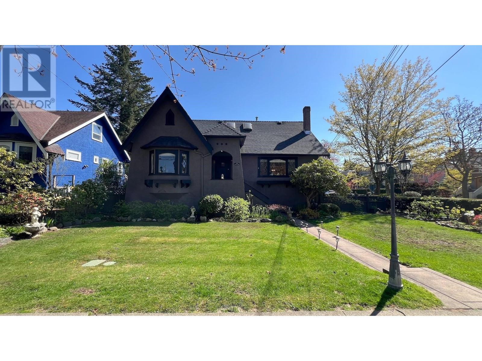 Photo 3 of 3090 Discovery Street, Vancouver BC