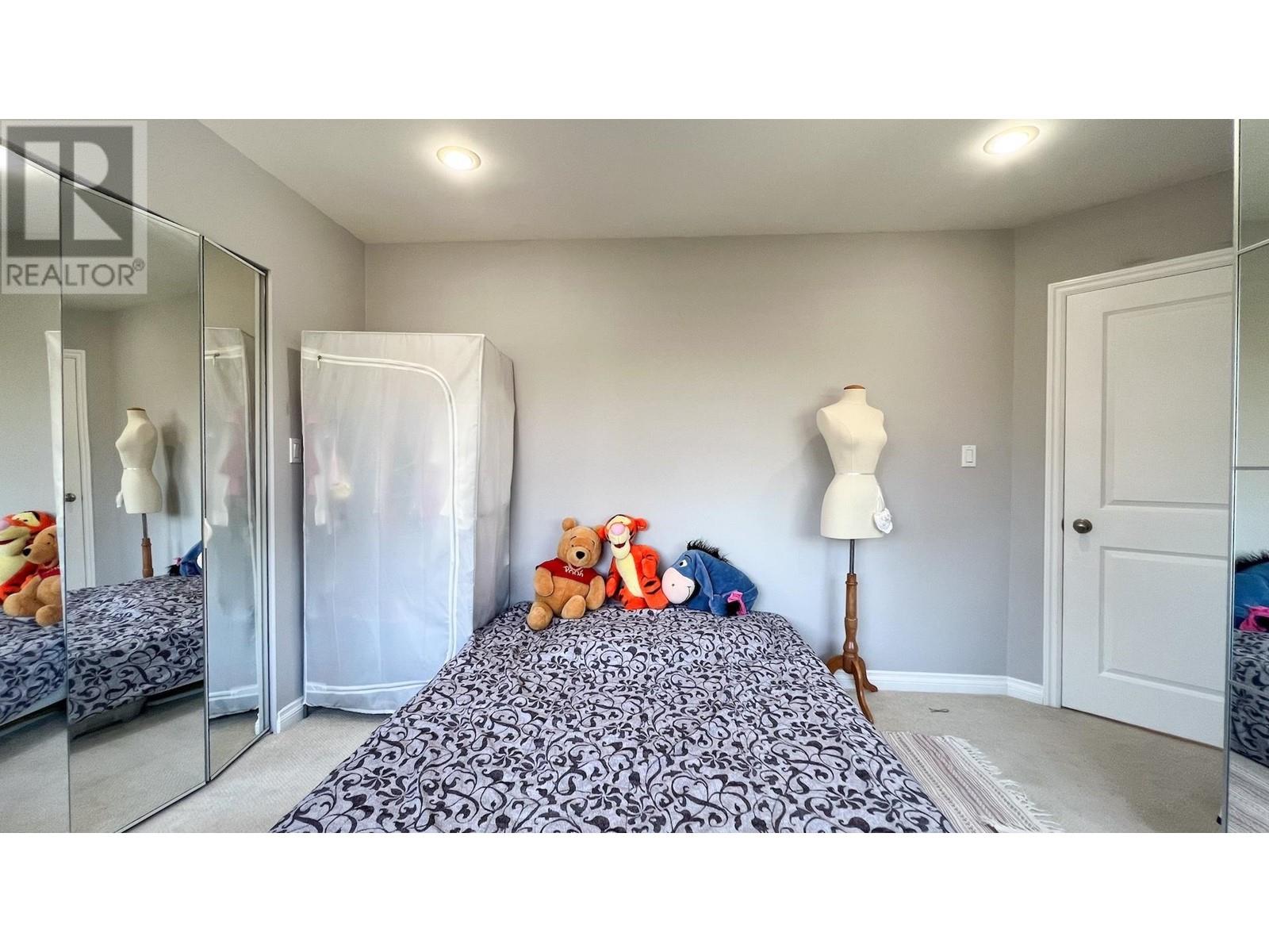 Photo 19 of 3090 Discovery Street, Vancouver BC