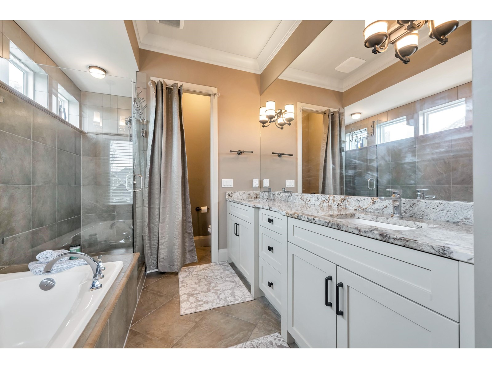Photo 19 of 1 35689 Goodbrand Drive, Abbotsford BC
