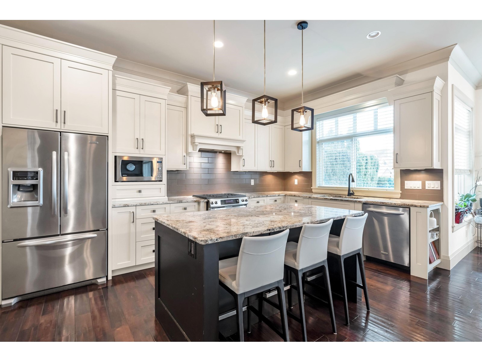 Photo 9 of 1 35689 Goodbrand Drive, Abbotsford BC