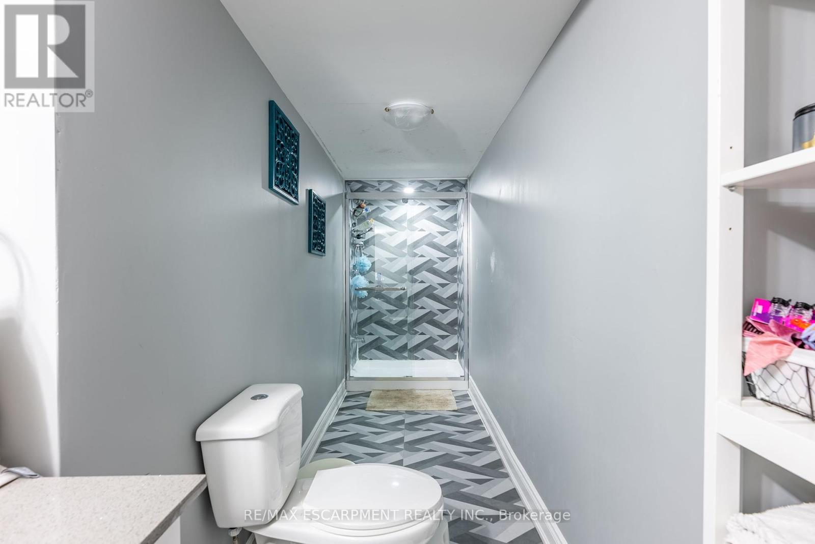 Photo 16 of 219 Humphrey Street, Hamilton ON