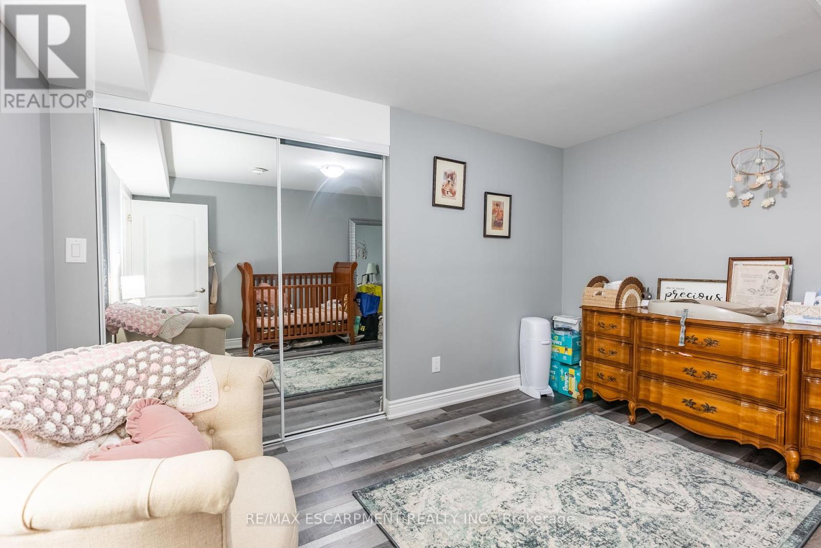 Photo 14 of 219 Humphrey Street, Hamilton ON