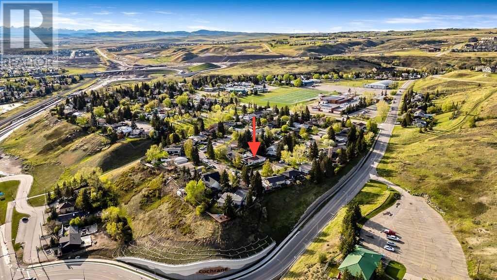 53 Cochrane Crescent, Cochrane, Alberta