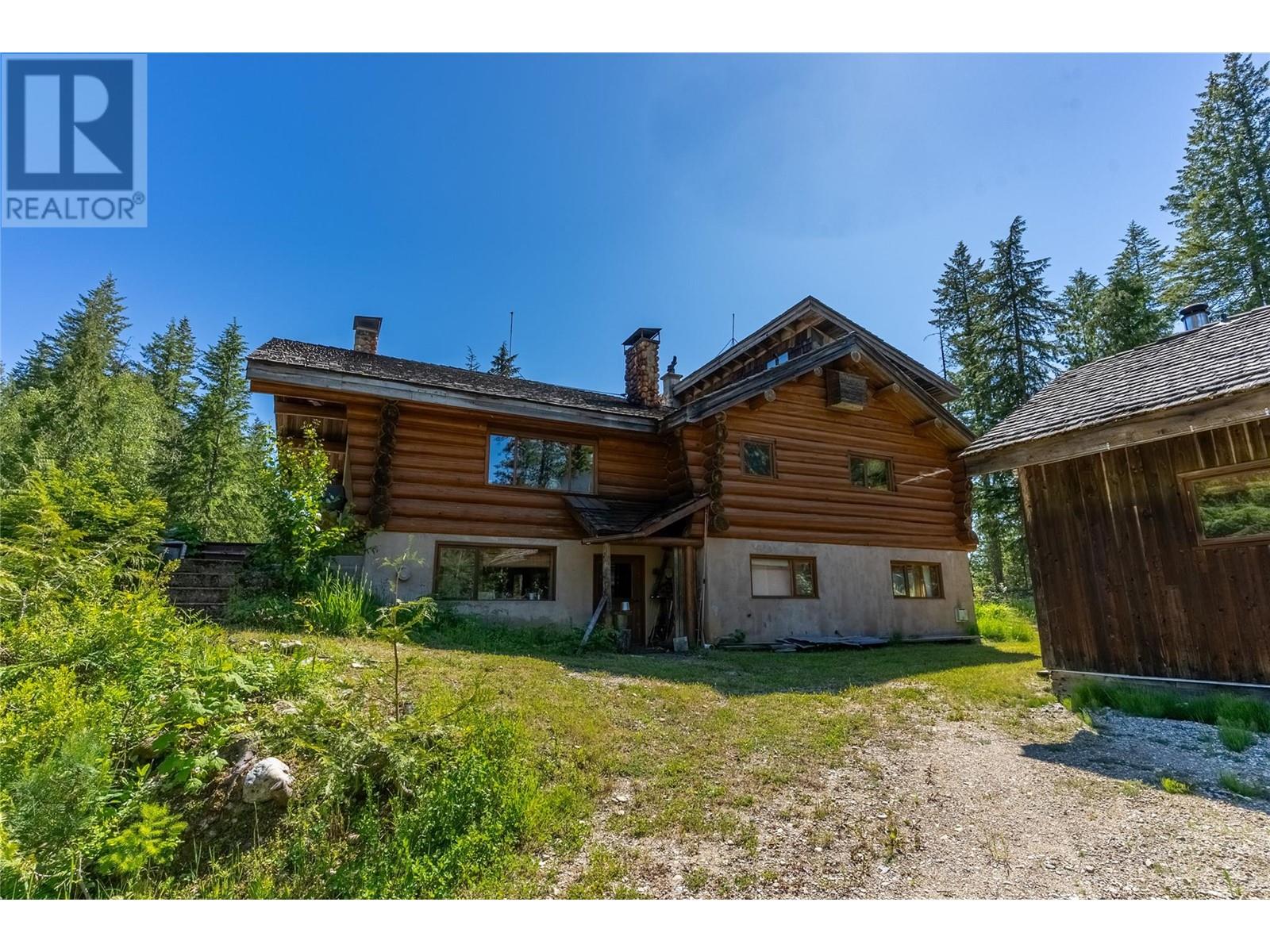 1415 Seymour River Road N, Seymour Arm