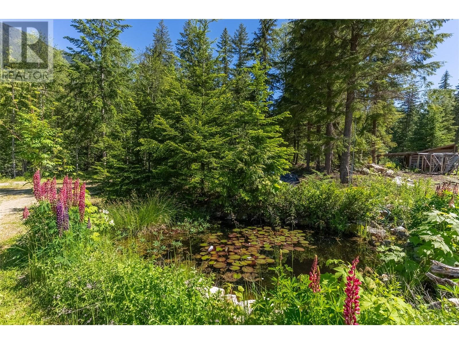 1415 Seymour River Road N, Seymour Arm