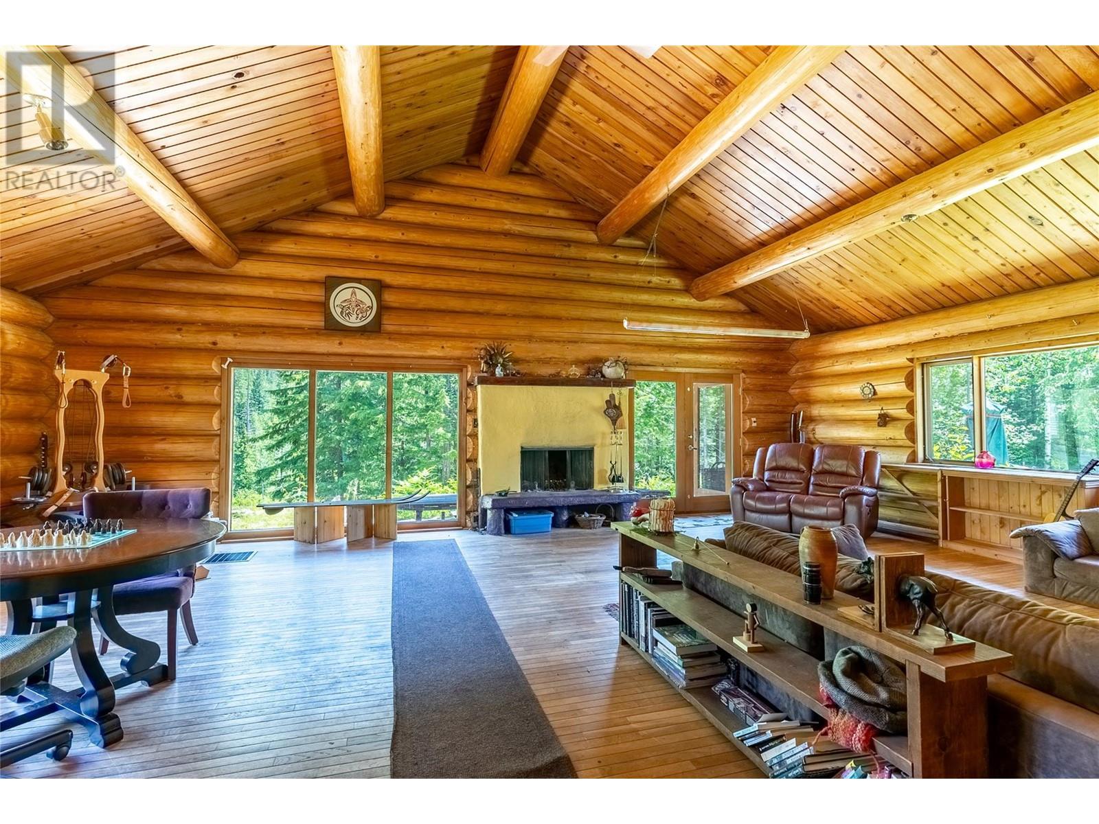 1415 Seymour River Road N, Seymour Arm
