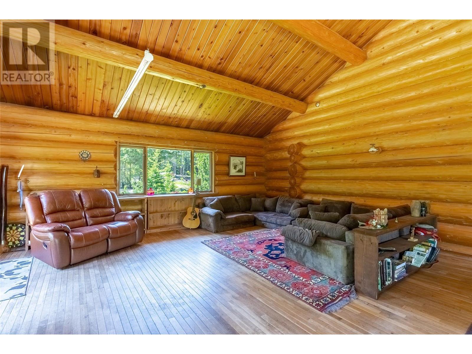 1415 Seymour River Road N, Seymour Arm