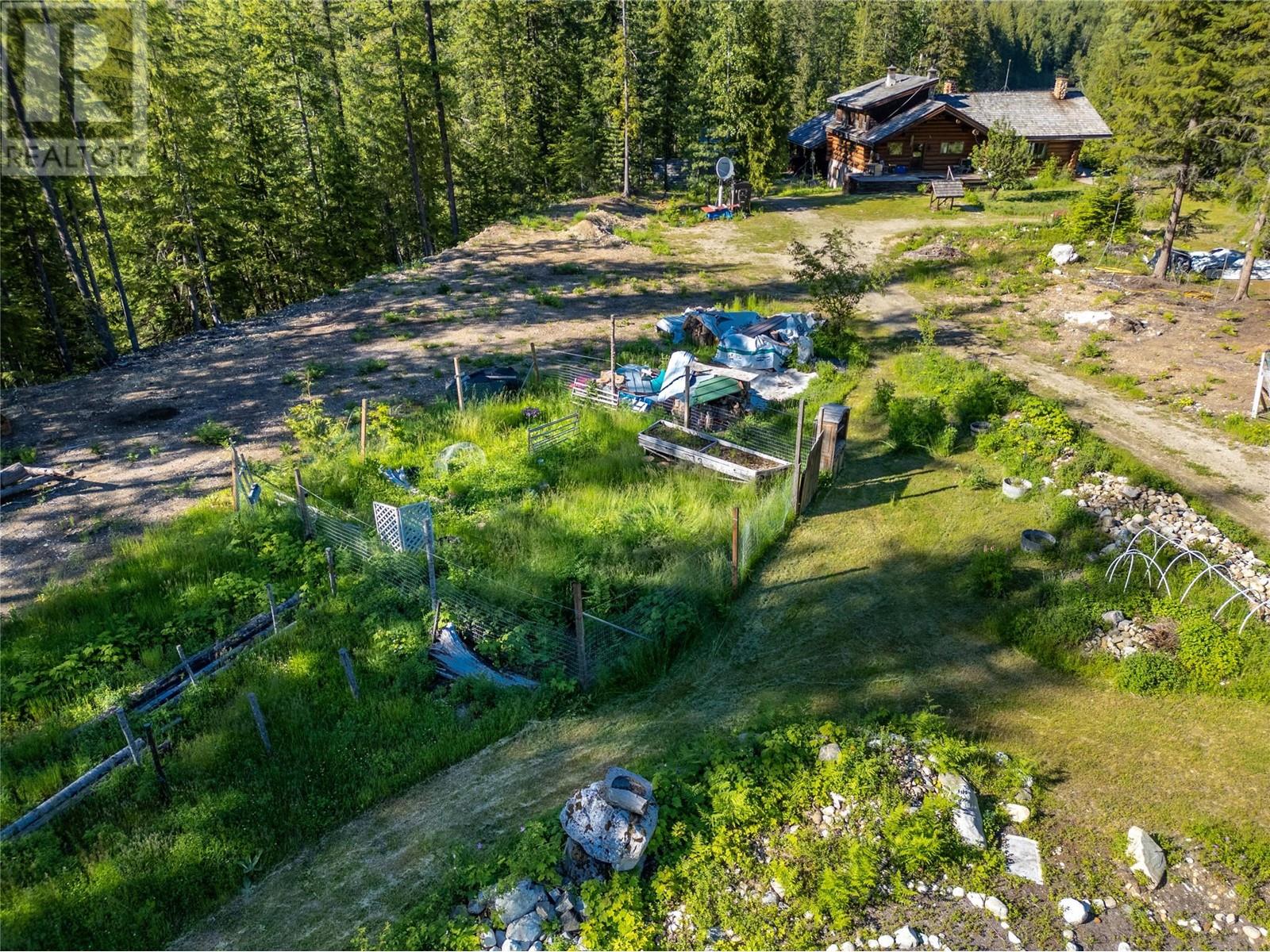 1415 Seymour River Road N, Seymour Arm