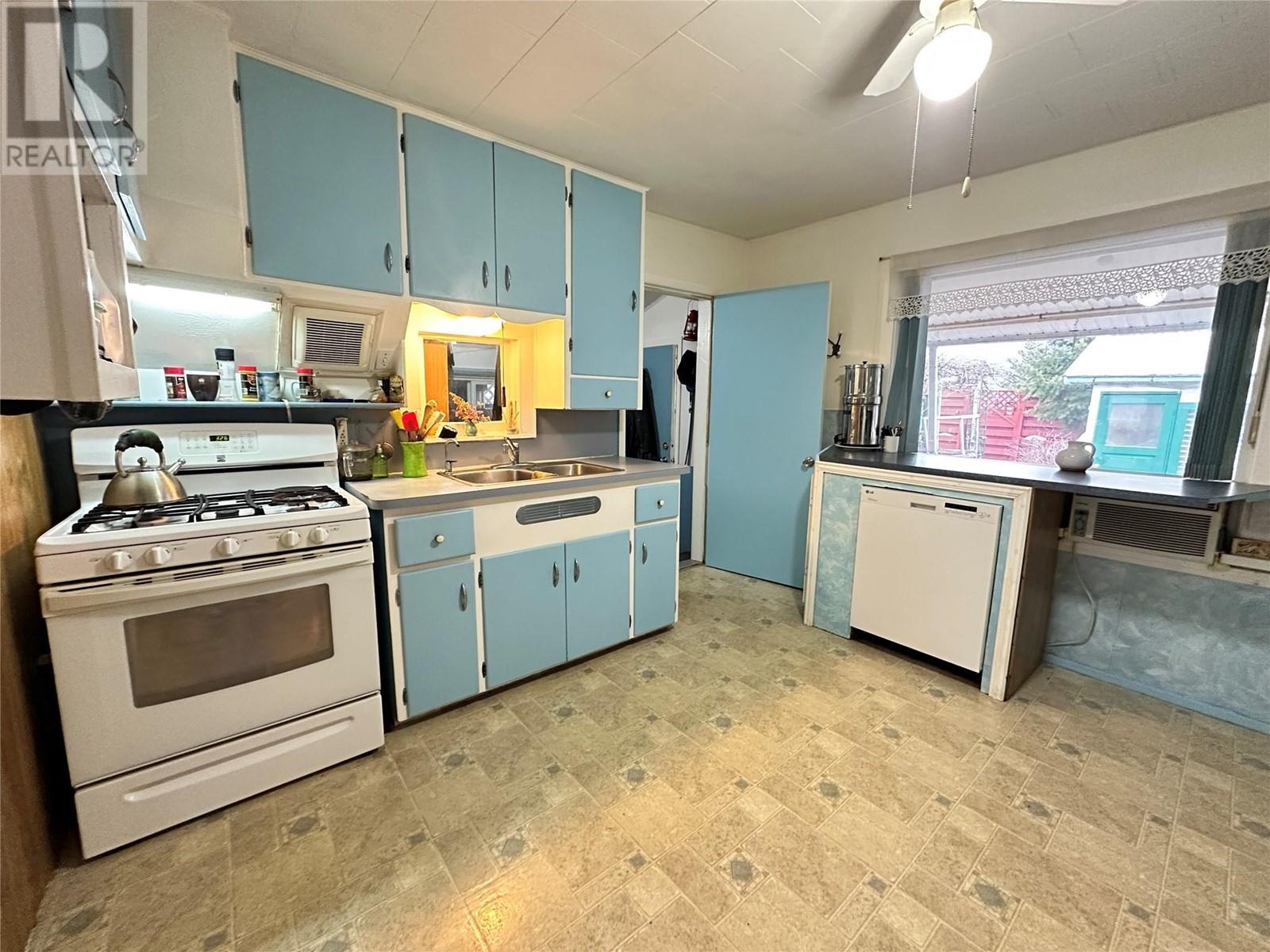 1625 68TH Avenue, Grand Forks