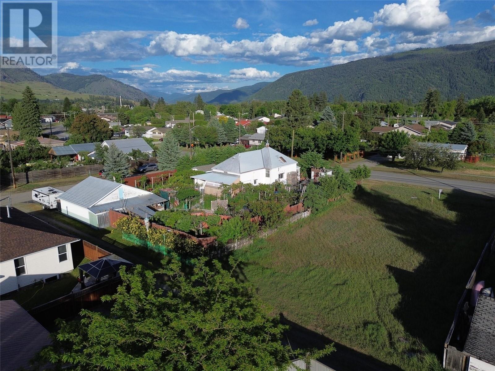 1625 68TH Avenue, Grand Forks