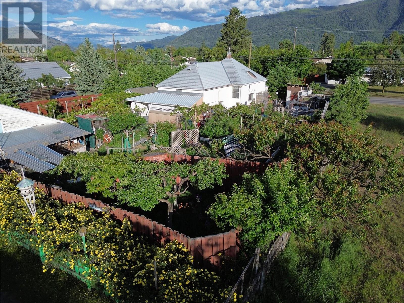 1625 68TH Avenue, Grand Forks