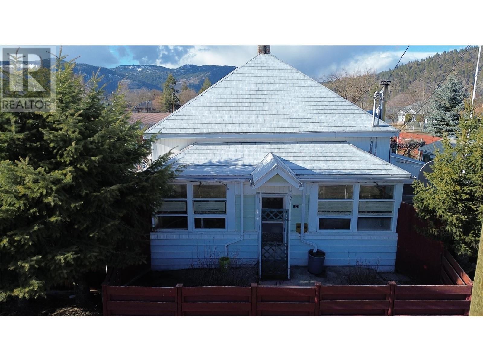 1625 68TH Avenue, Grand Forks