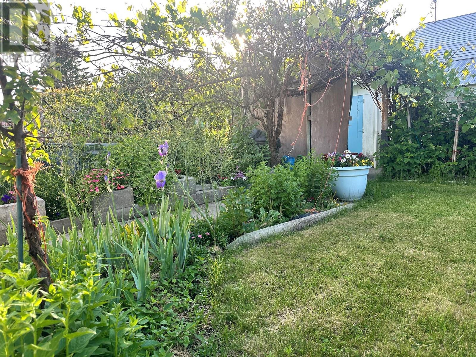 1625 68TH Avenue, Grand Forks