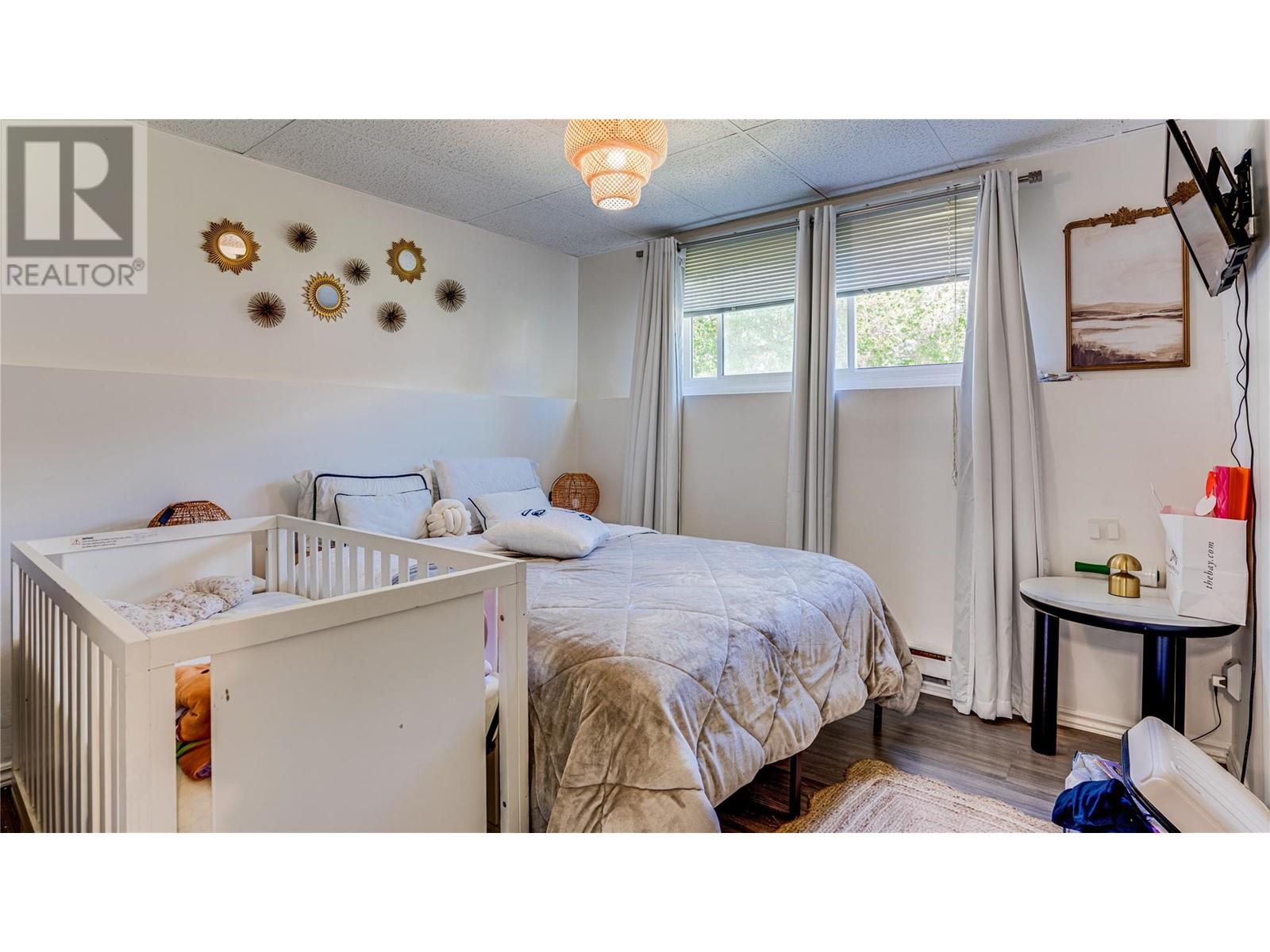 1604 45 Street, Vernon
