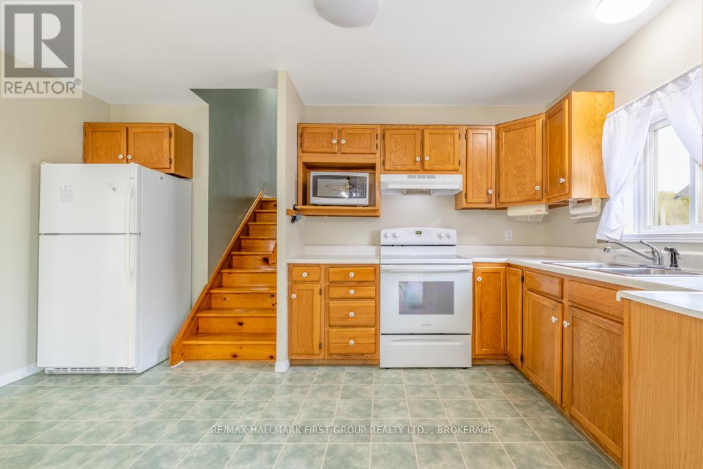 Photo 38 of 2202 Sands Road, Frontenac ON