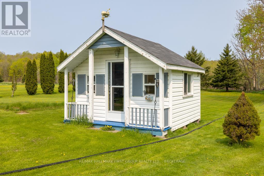 Photo 35 of 2202 Sands Road, Frontenac ON