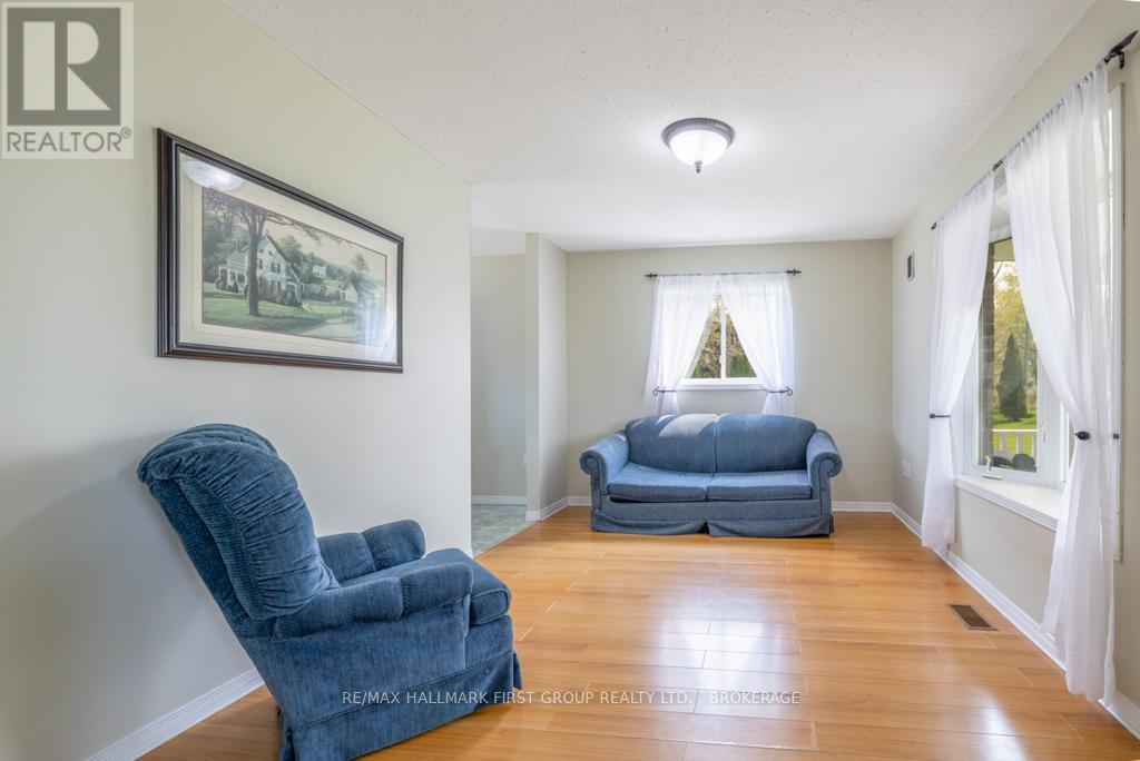 Photo 7 of 2202 Sands Road, Frontenac ON