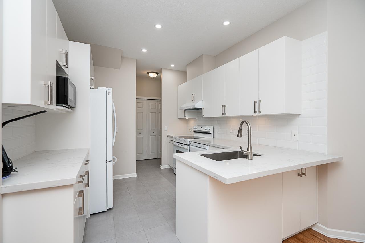Photo 15 of Unit 26 15677 24 Avenue, Surrey BC